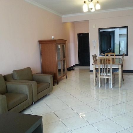 Dorcas Service Apartment - Marina Court Kota Kinabalu Exterior foto
